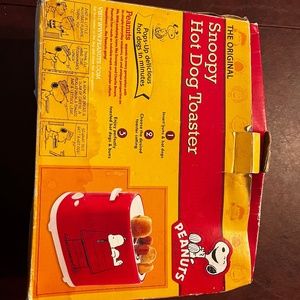 Peanuts snoopy hot dog toaster with box